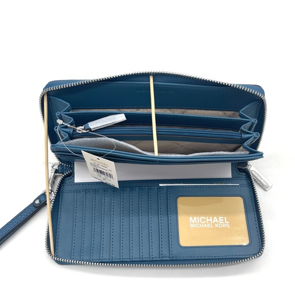 Michael Kors Large Continental Wallet Wristlet - Picture 5 of 7